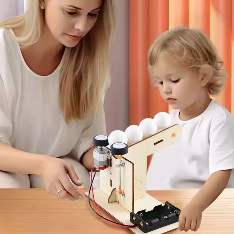 DIY Automatic Ball Server Mach - Kinetic Kids Education recensione e prezzo