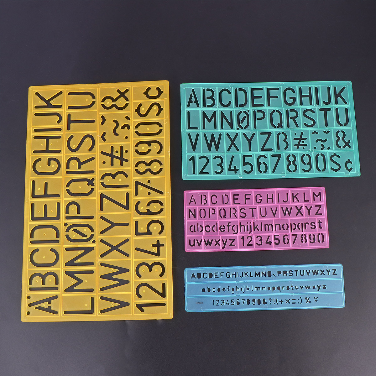 4Pcs Colorful Alphabet Graffit - Kids Education Template recensione e prezzo
